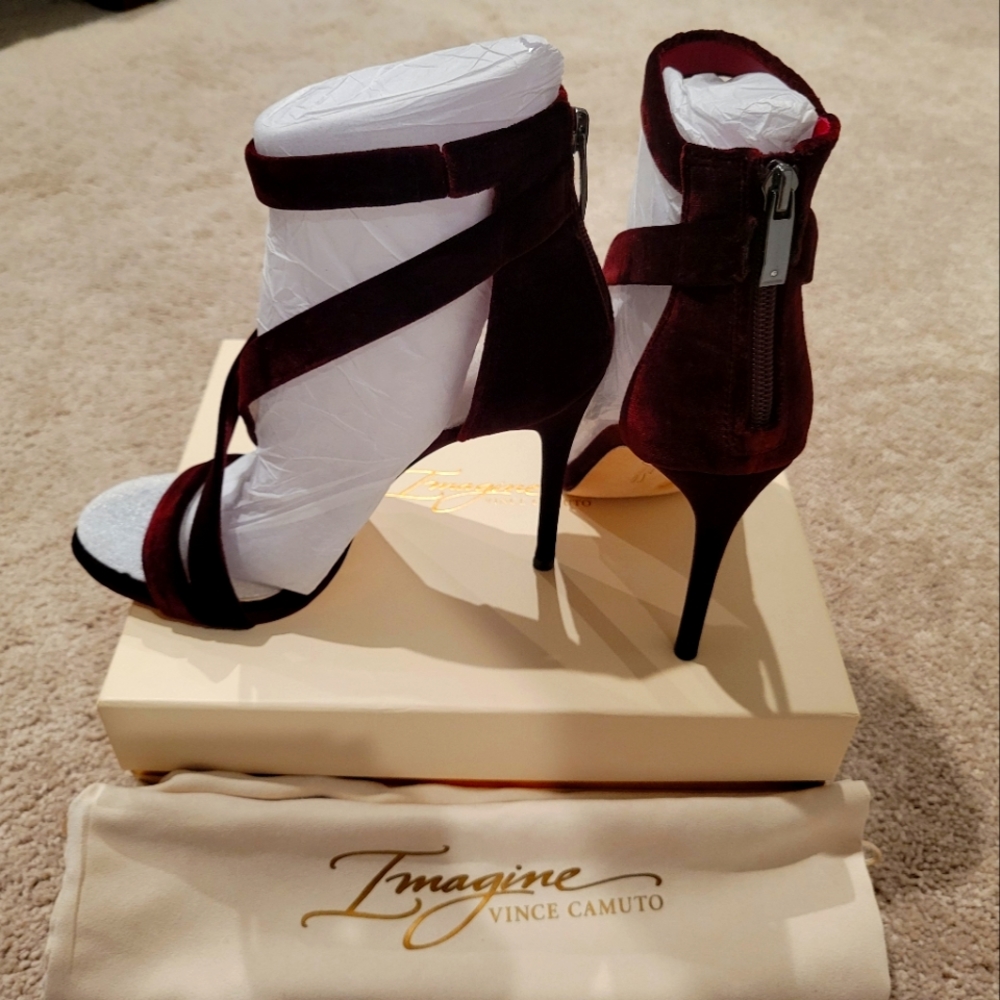 Excellent Currant Vince Camuto Velvet Devin Heels